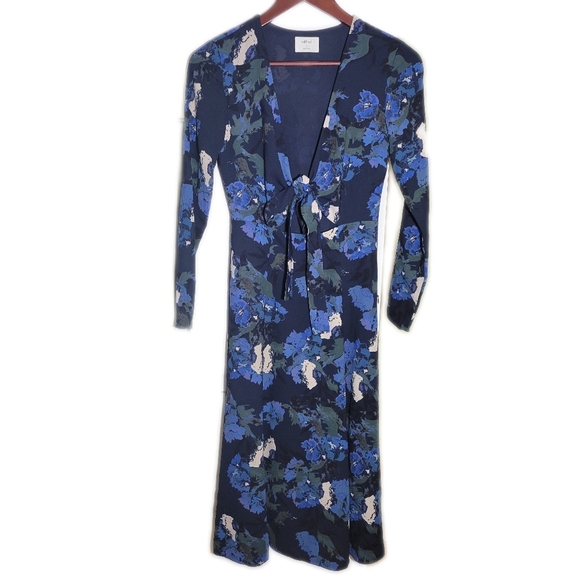 ❤️ 3 for $35 Aritzia Wilfred floral long sleeve Cut Out Midi Dress Aubagne XS 0 - Picture 2 of 7